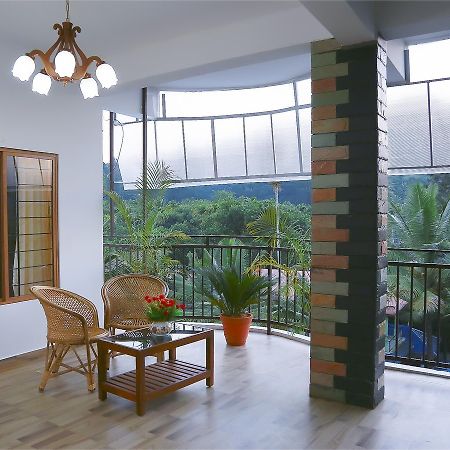 Holiday Villa Текади Екстериор снимка