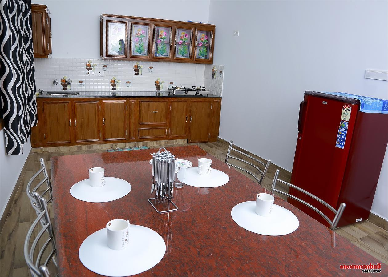 Holiday Villa Текади Екстериор снимка